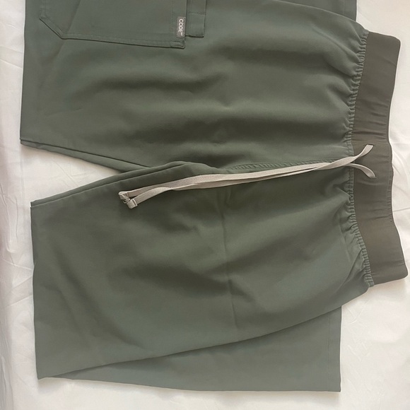 Army Green Code Scrub Set - Picture 4 of 7